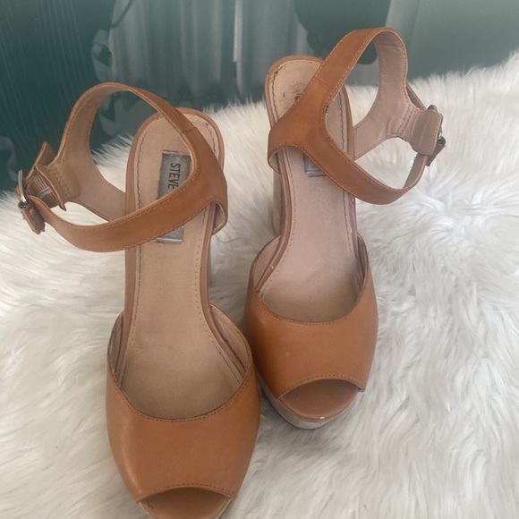 🔸🔸STEVE MADDEN OPEN TOE PLATFORMS🔸🔸 - Picture 3 of 4